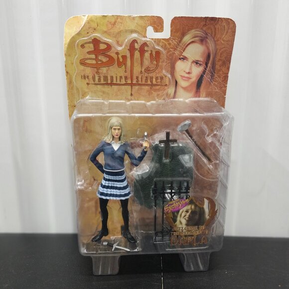 Buffy The Vampire Slayer Welcome to Hell Mouth Darla Previews Figure - Picture 1 of 4